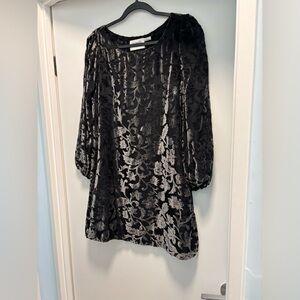 BB Dakota Charcoal Gray/Black Floral Dress